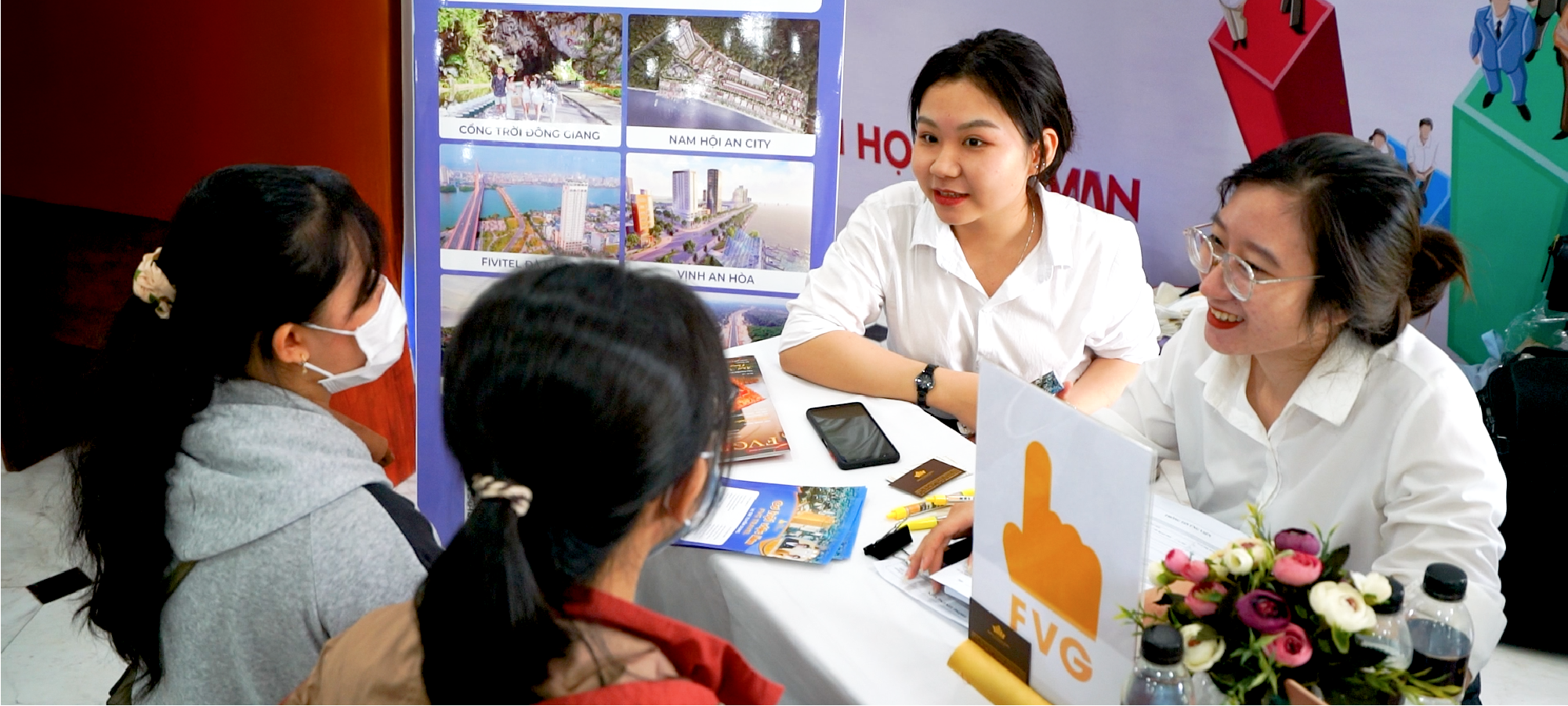 Tuyển dụng
