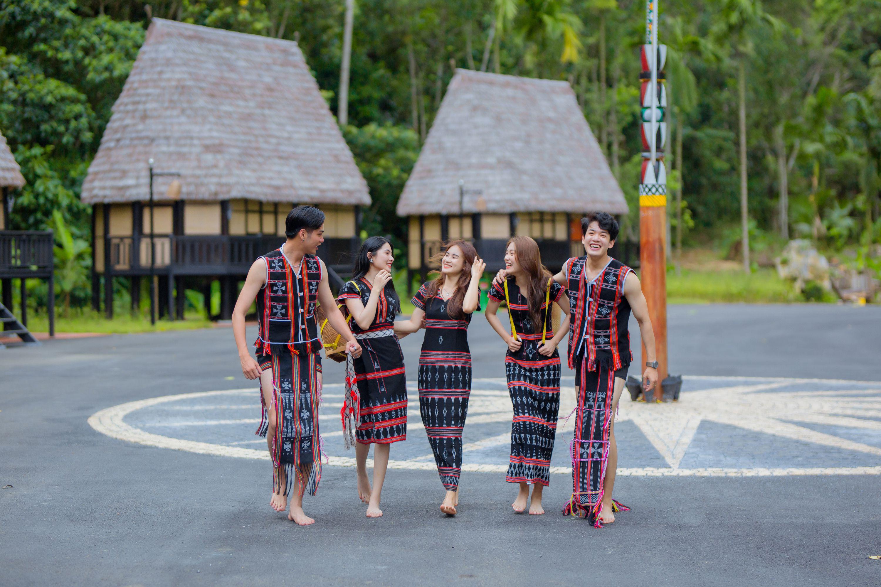 Khám phá ẩm thực và văn hóa Cơ Tu tại khu du lịch Cổng trời Đông Giang