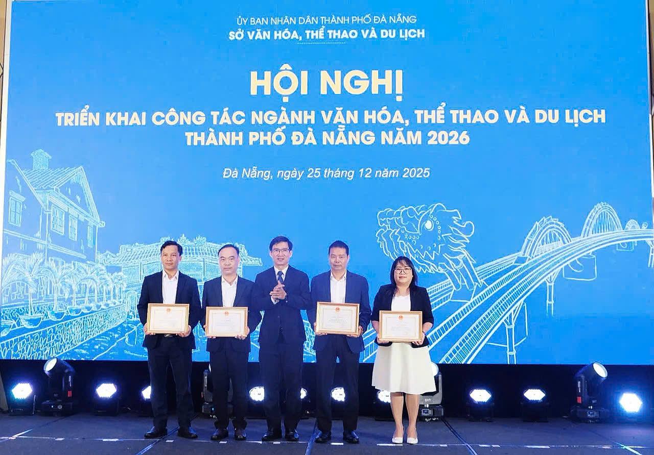 KDL SINH THÁI CỔNG TRỜI ĐÔNG GIANG ĐƯỢC VINH DANH LÀ DOANH NGHIỆP TIÊU BIỂU ĐỒNG HÀNH VÌ SỰ PHÁT TRIỂN CỦA DU LỊCH ĐÀ NẴNG