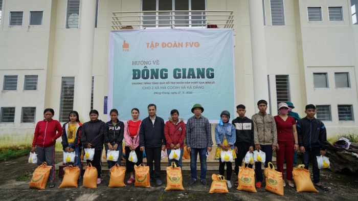 FVG GROUP OFFERED 1,100 GIFTS TO SUPPORT THE MOUNTAINOUS PEOPLE IN DONG GIANG DISTRICT